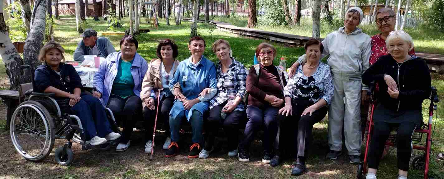 Пользу от отдыха на природе для пожилых людей трудно переоценить, ведь он  позволяет не только укрепить здоровье, но и положительно сказывается на душевном  состоянии человека.