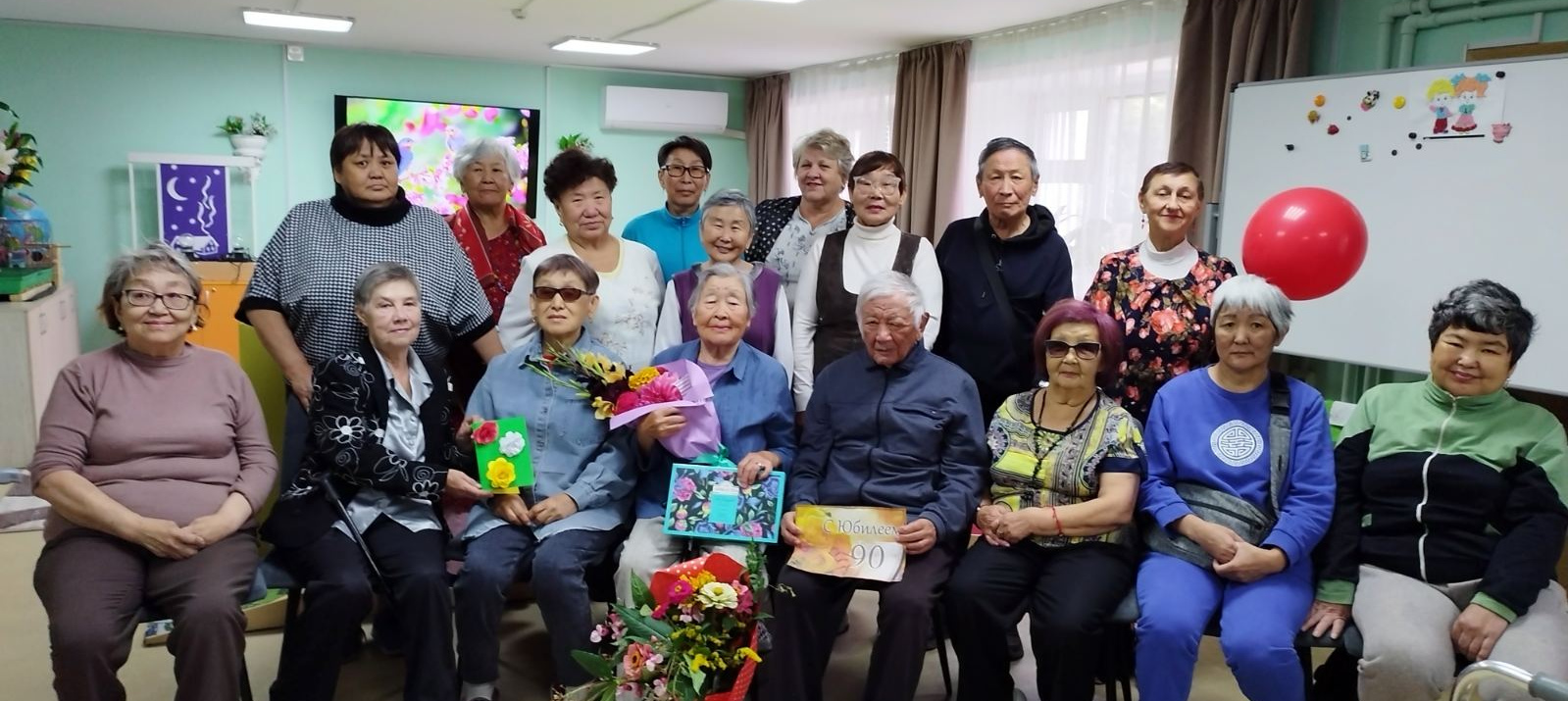 90-летний юбилей Махачкеевой Тамары Никитичны.